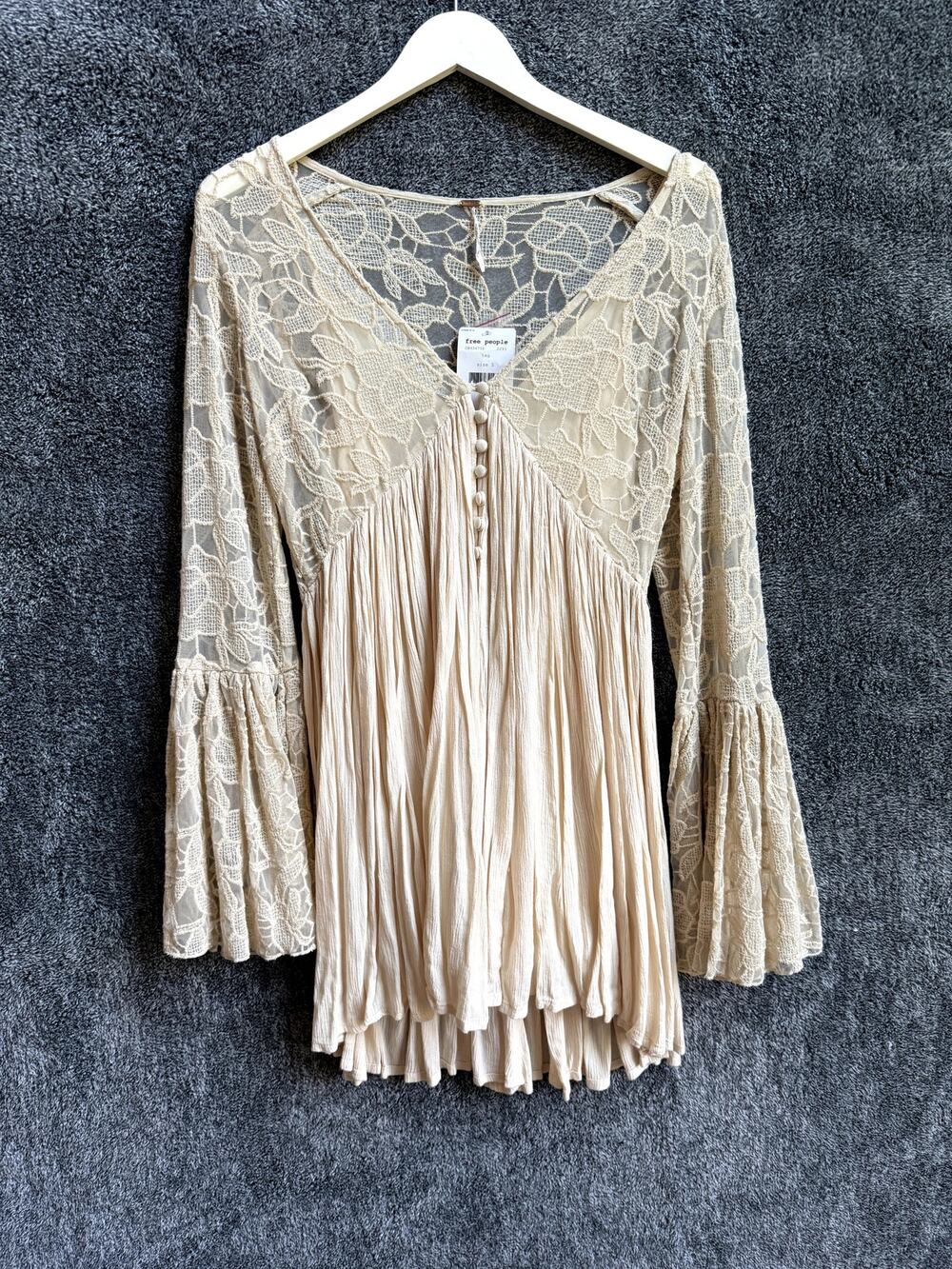Free People V-neck Lace Dress w/liner Cream Size S NWT #1020 B